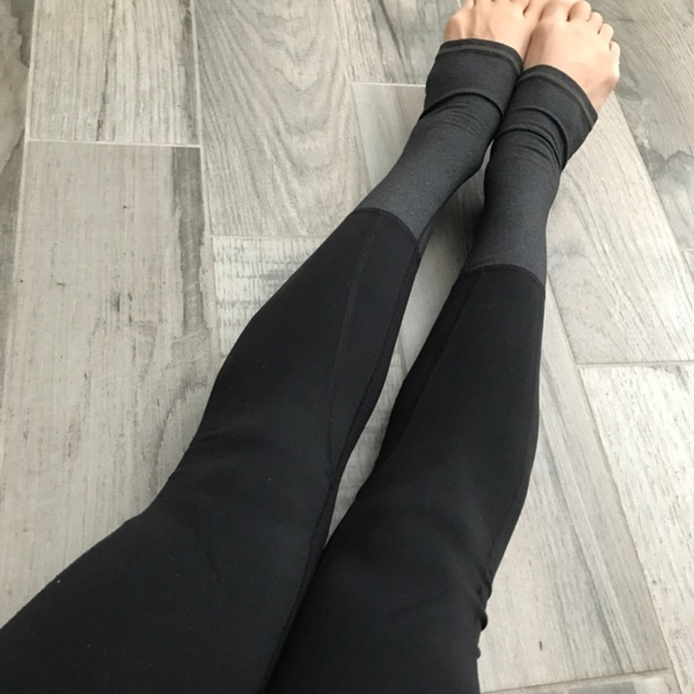 Athleta Pli Tight Legging